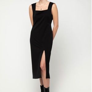 Square neck dress black